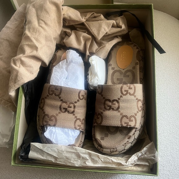 Gucci Brown GG Slide Sandals - Picture 1 of 4